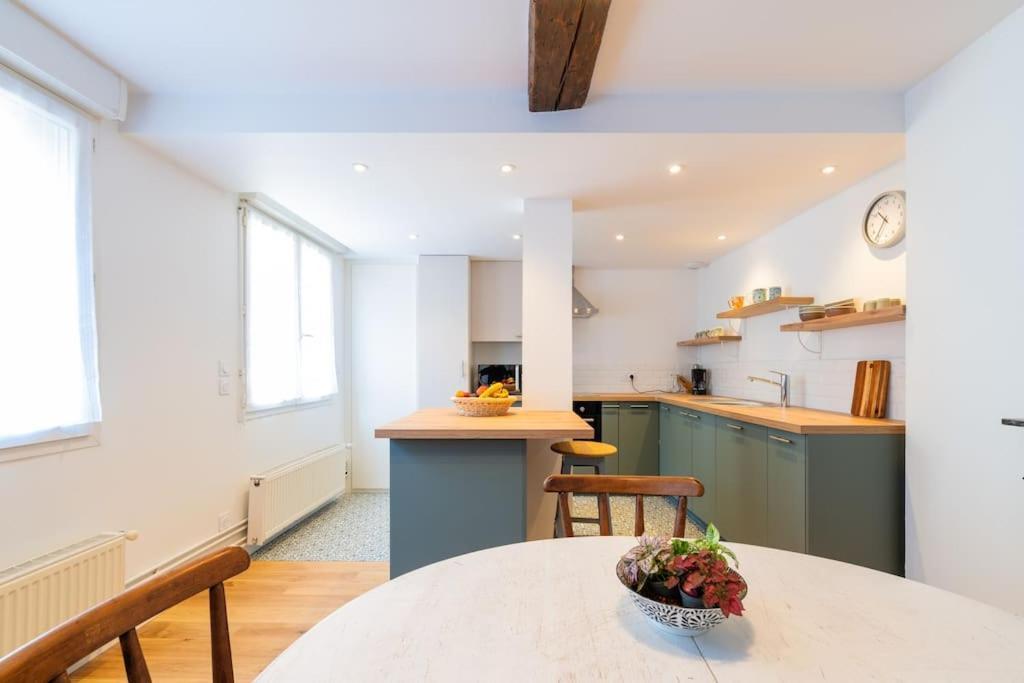 Appartement Meuse & Mono, En Hyper Centre Charleville-Mézières Eksteriør bilde